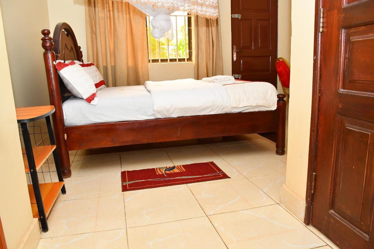 Florida Hotel Zaana Kampala Kültér fotó