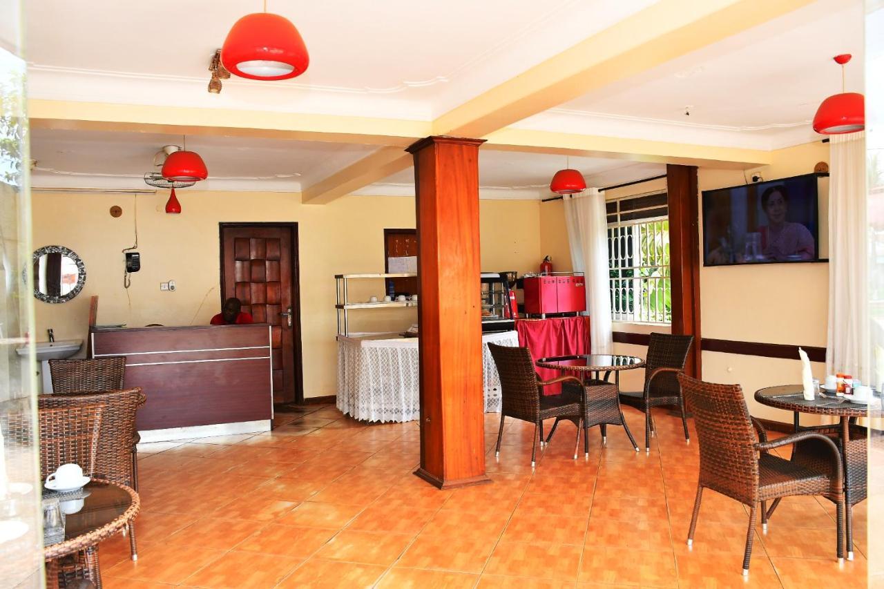 Florida Hotel Zaana Kampala Kültér fotó